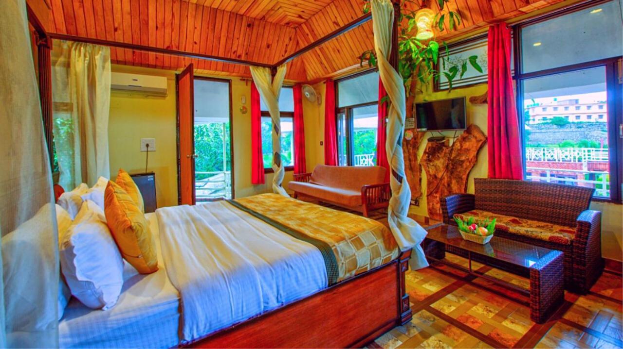 Pyramid Home Divine - A Wellness Resort Ντεχραντούν Εξωτερικό φωτογραφία