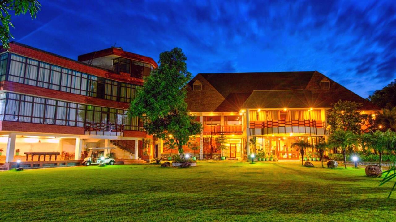 Pyramid Home Divine - A Wellness Resort Ντεχραντούν Εξωτερικό φωτογραφία